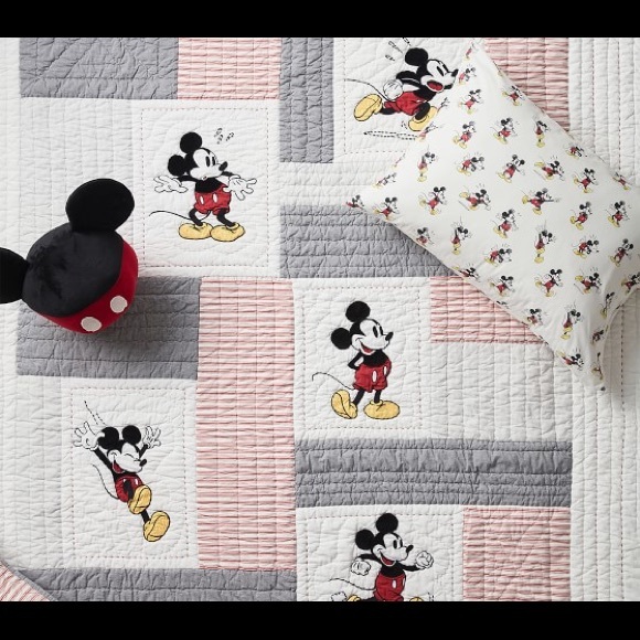Pottery Barn Kids Disney Mickey Mouse Patchwork Full/Queen Quilt & Shams Set - Picture 3 of 16